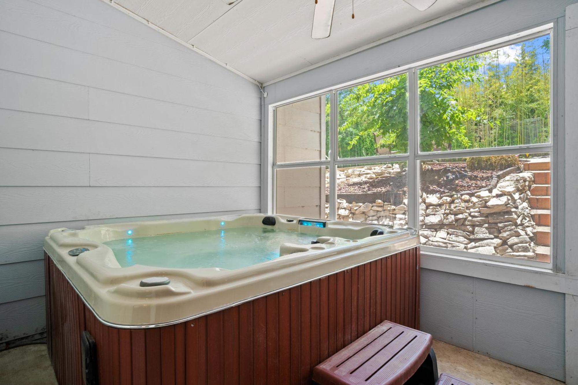 Bamboo Oasis-Relaxing Hot Tub-Family Time Villa San Antonio Eksteriør billede